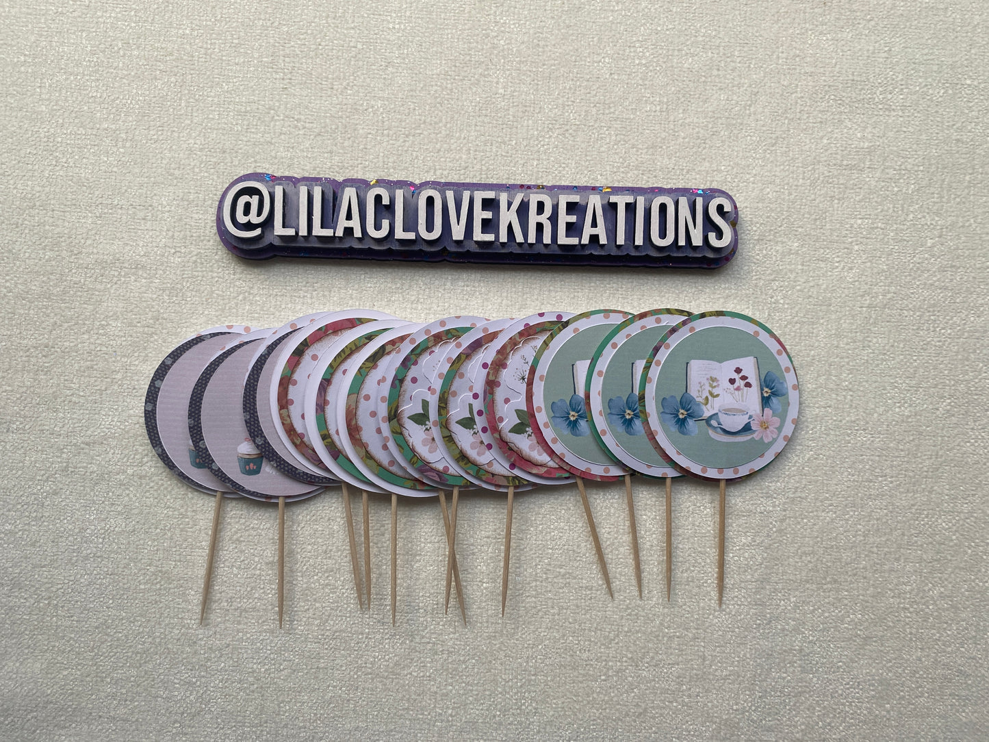 KITTEN AND BOOK CUPCAKE TOPPERS