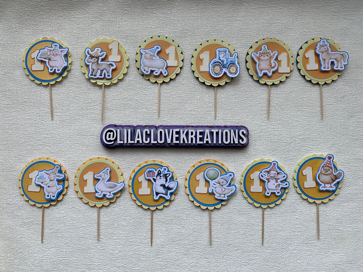 BLUE AND GREEN FARM ANIMAL CUPCAKE TOPPERS
