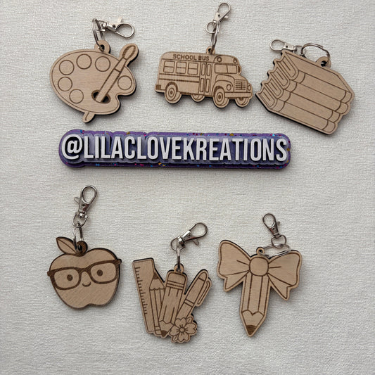 SCHOOL BASICS KEYCHAIN COLLECTION