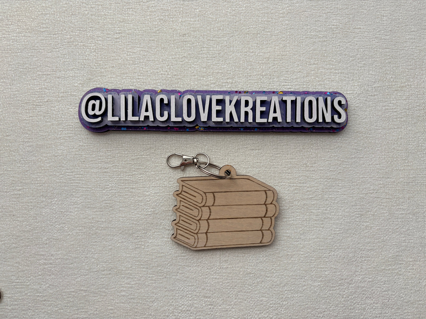 SCHOOL BASICS KEYCHAIN COLLECTION