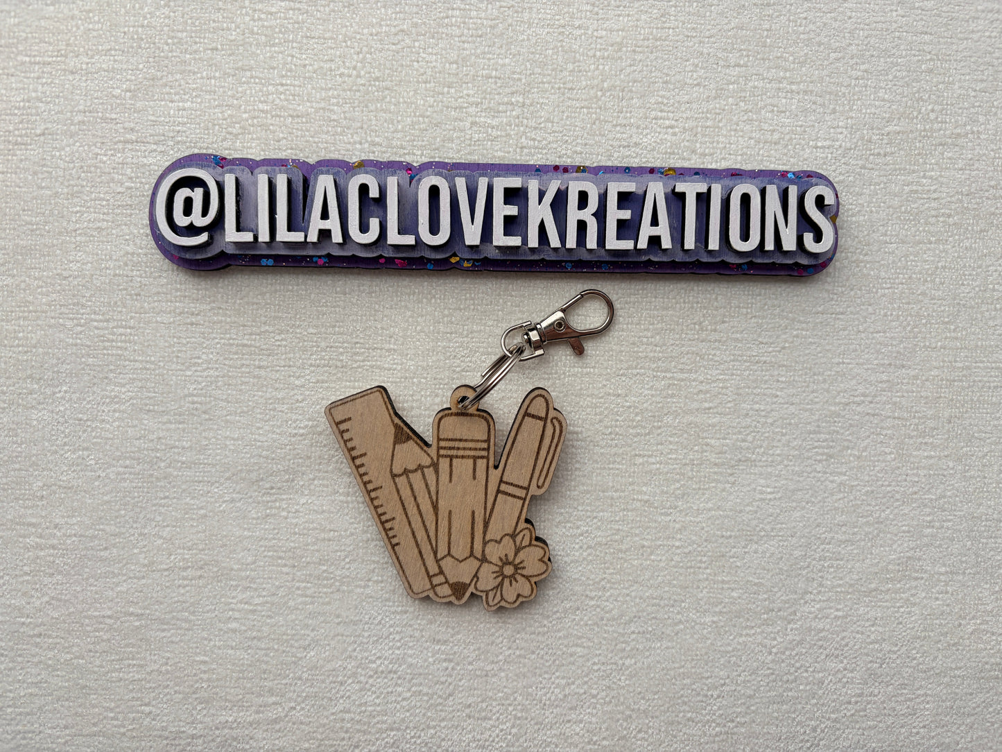 SCHOOL BASICS KEYCHAIN COLLECTION
